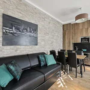  Appartement 03 Tour Eiffel Pour 7 Personnes