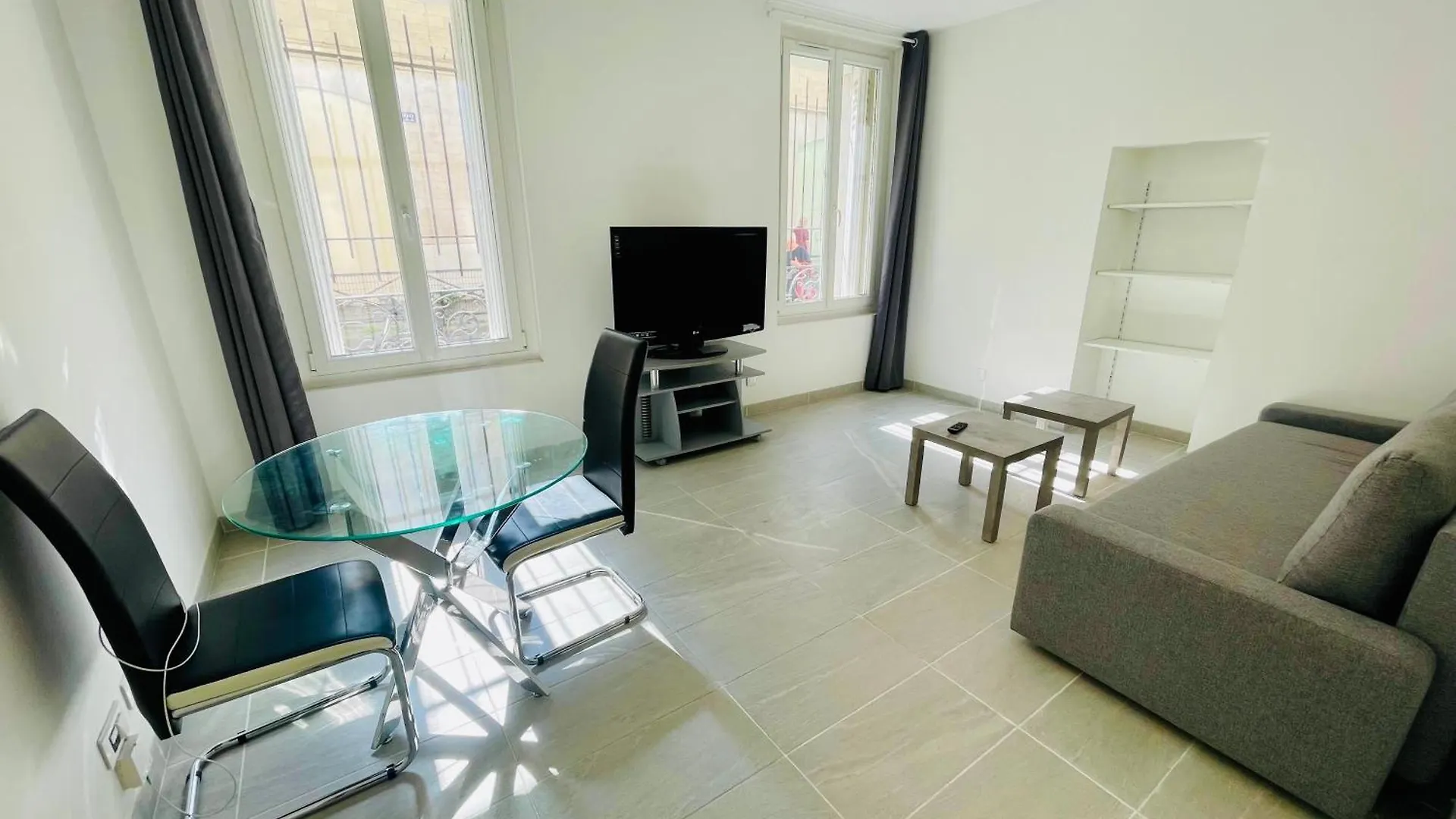 Appartement Tour Eiffel Motte Picquet Fondary パリ